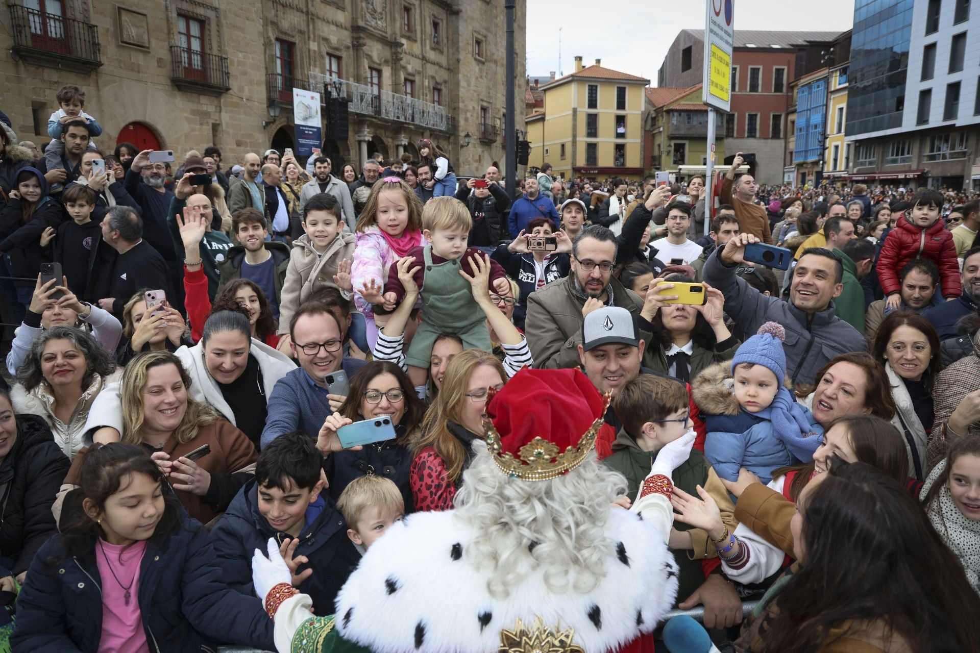 Las imágenes de la llegada de los Reyes Magos a Gijón