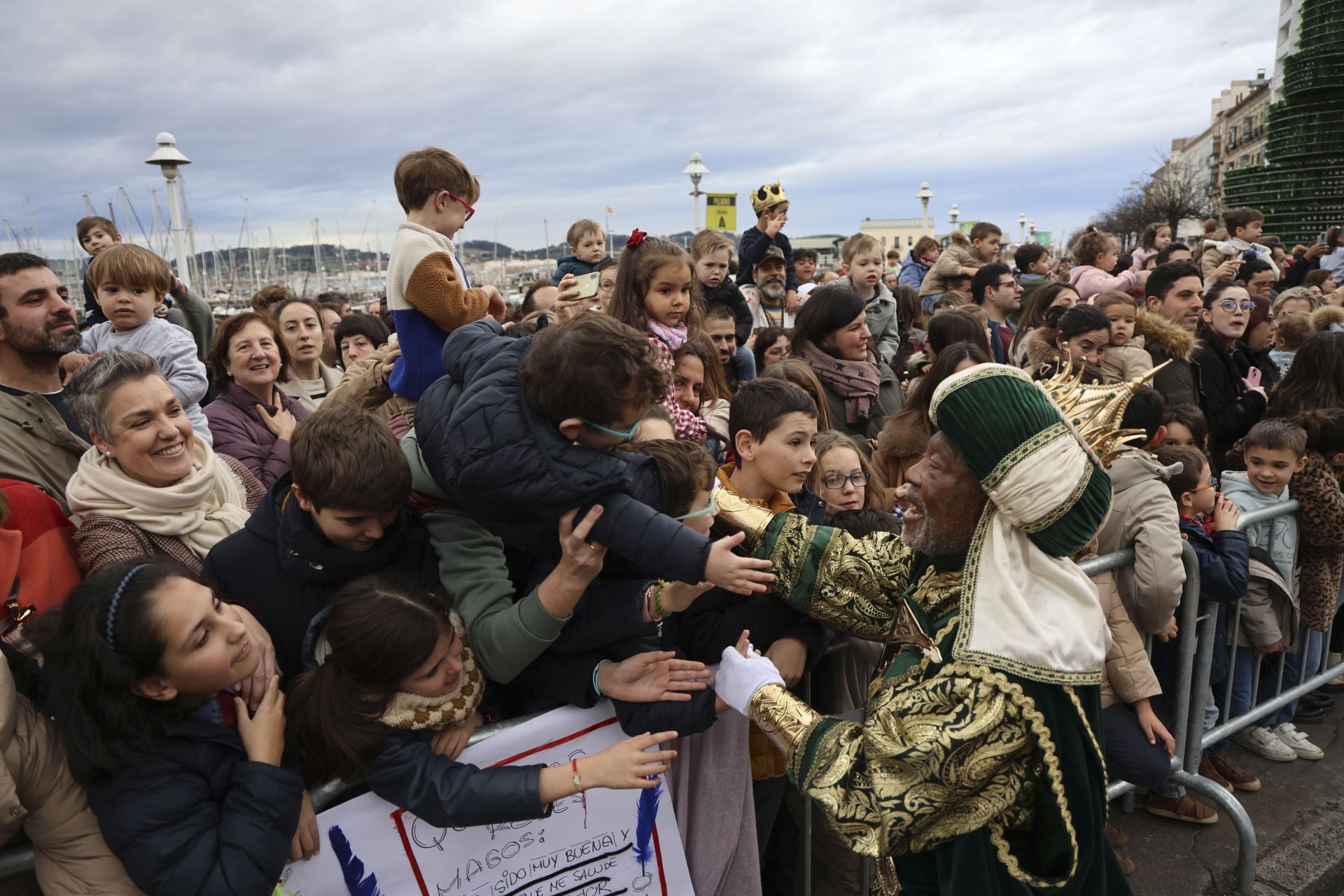 Las imágenes de la llegada de los Reyes Magos a Gijón