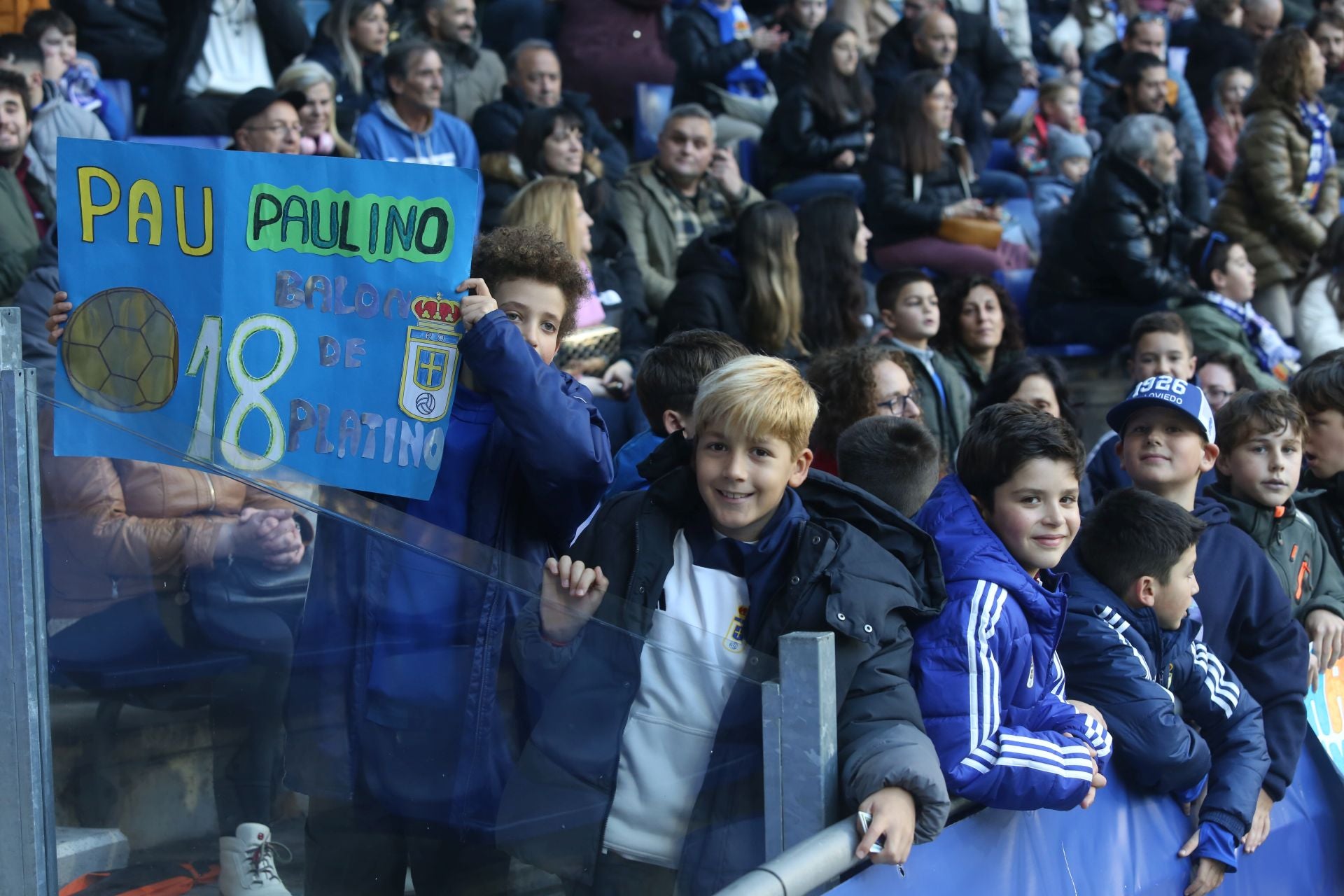Entrenamiento del Real Oviedo en el día de Reyes mirando al derbi