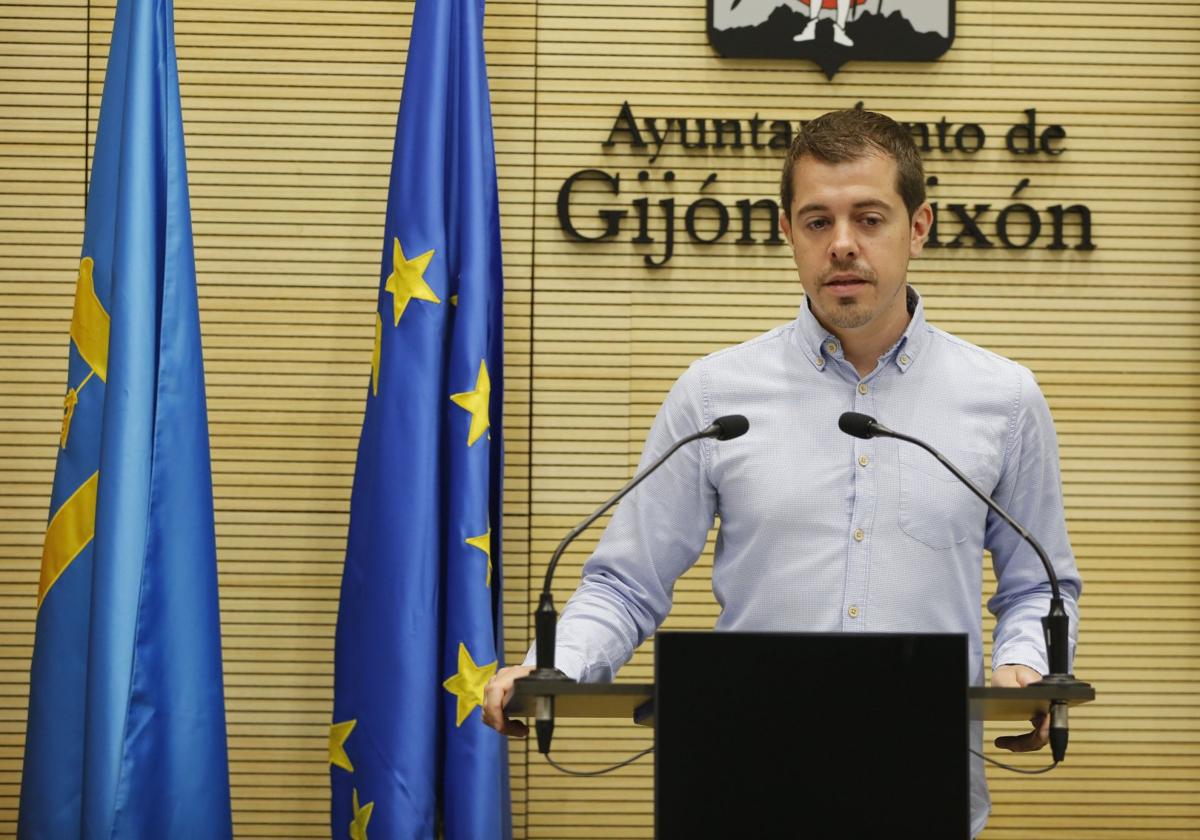 Javier Suárez Llana, portavoz de IU en Gijón.