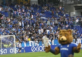 El Real Oviedo ofrece descuentos a sus socios si liberan su asiento para el derbi