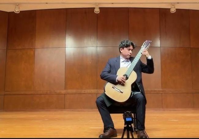 Andrés Rubio Figuera durante una actuación. pardo