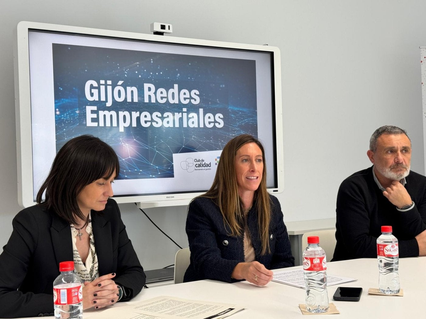 Guimar Álvarez, Pumariega y Luis Díaz, en la presentación.