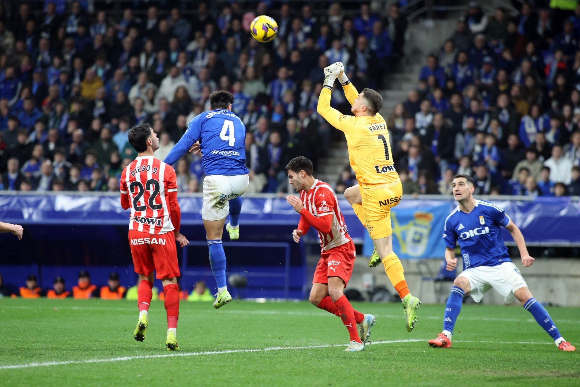 Las mejores imágenes del Real Oviedo - Sporting de Gijón