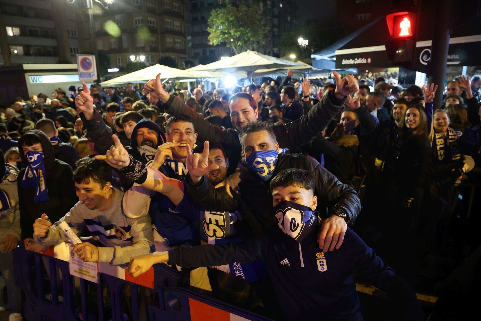 ¿Estuviste animando al Real Oviedo antes del derbi? ¡Búscate en las fotos!