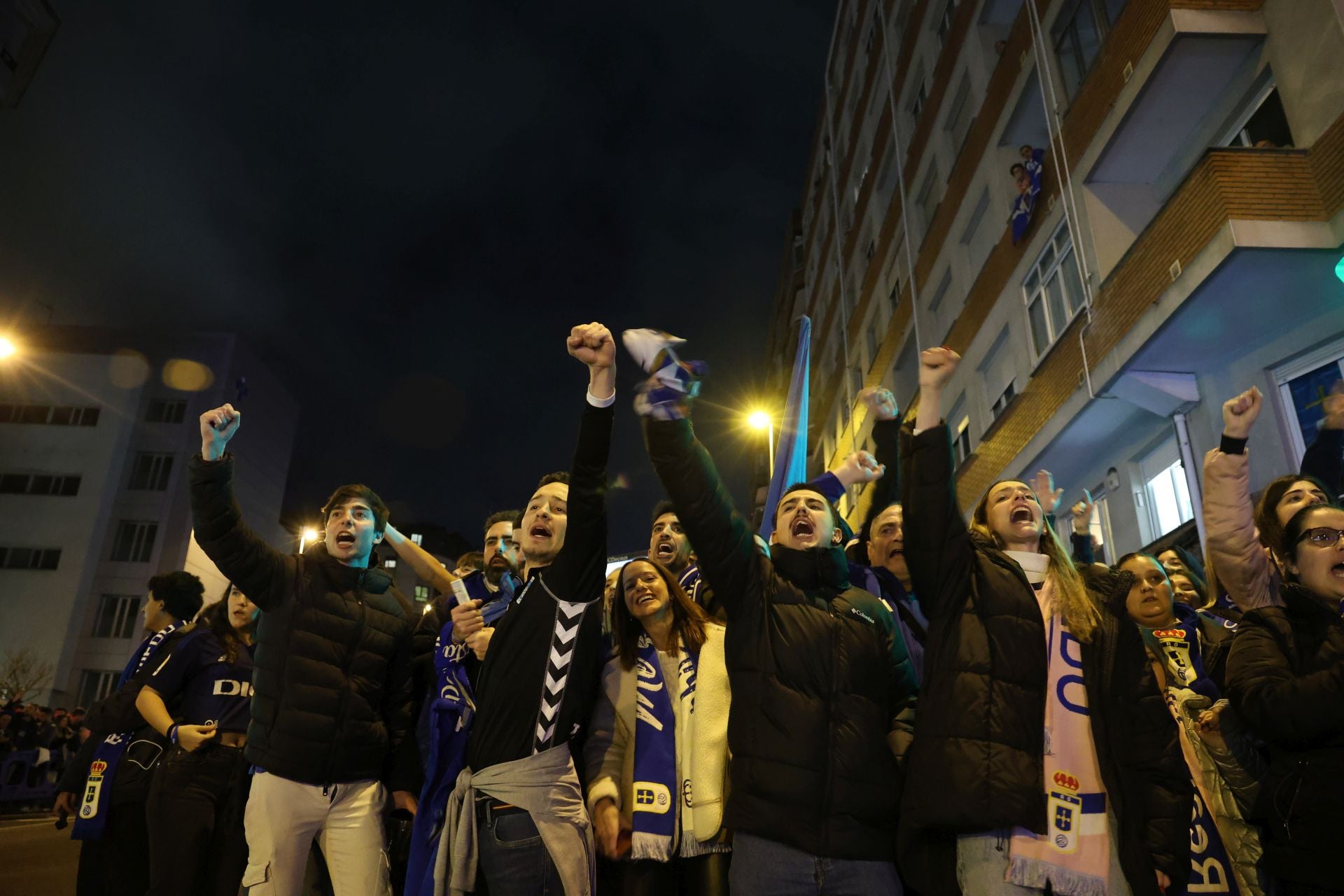 ¿Estuviste animando al Real Oviedo antes del derbi? ¡Búscate en las fotos!