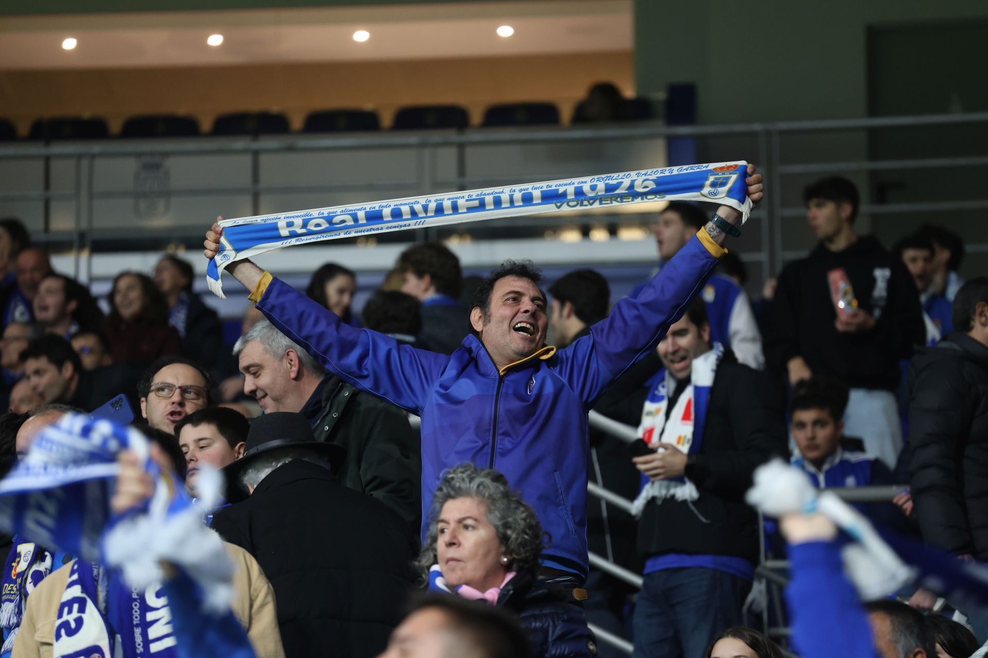 ¿Estuviste viendo el Real Oviedo - Sporting de Gijón? ¡Búscate en las fotos del Tartiere!