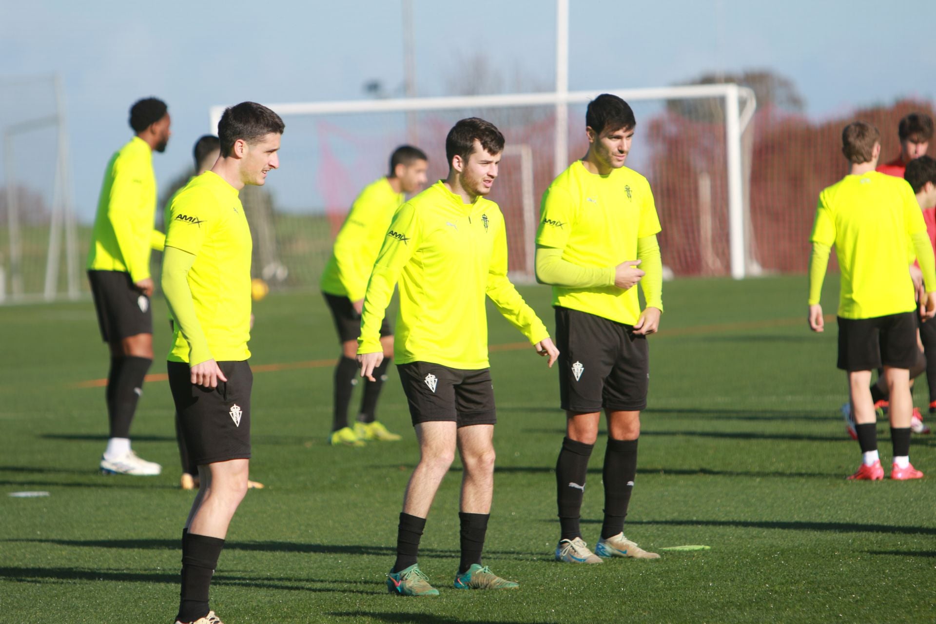 El Sporting de Gijón vuelve a entrenar tras el derbi