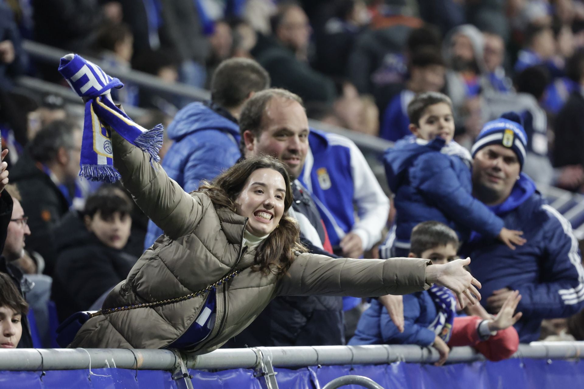 ¿Estuviste viendo el Real Oviedo - Sporting de Gijón? ¡Búscate en las fotos del Tartiere!