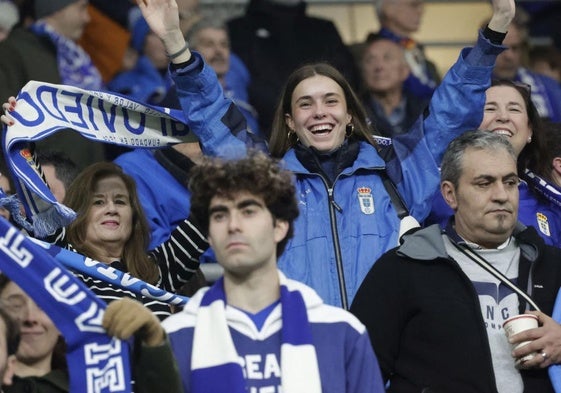 ¿Estuviste viendo el Real Oviedo - Sporting de Gijón? ¡Búscate en las fotos del Tartiere!