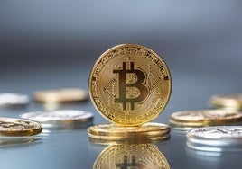 7.500 bitcoins equivalen hoy en día a 700 millones de euros.