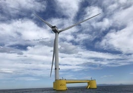 Aerogenerador de Wind Float Atlantic, el primer parque eólico flotante semisumergible, en Portugal.