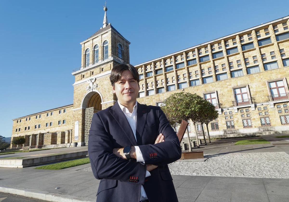 El consejero de Ciencia, de baja médica para tratarse de un tumor: «Sospechaba que algo no iba bien»