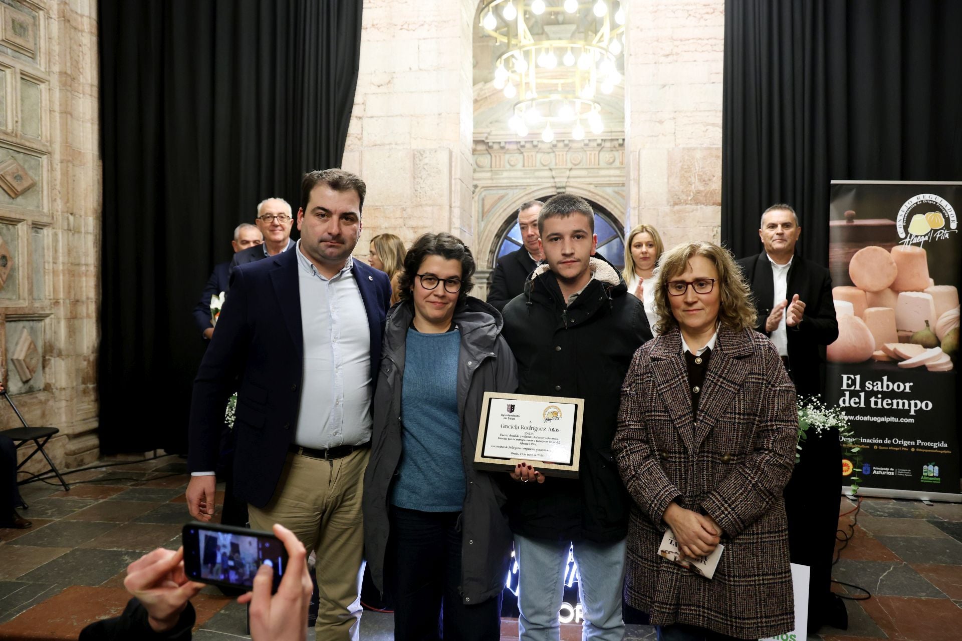 Homenaje a la queseras de Afuega&#039;l Pitu de Grado