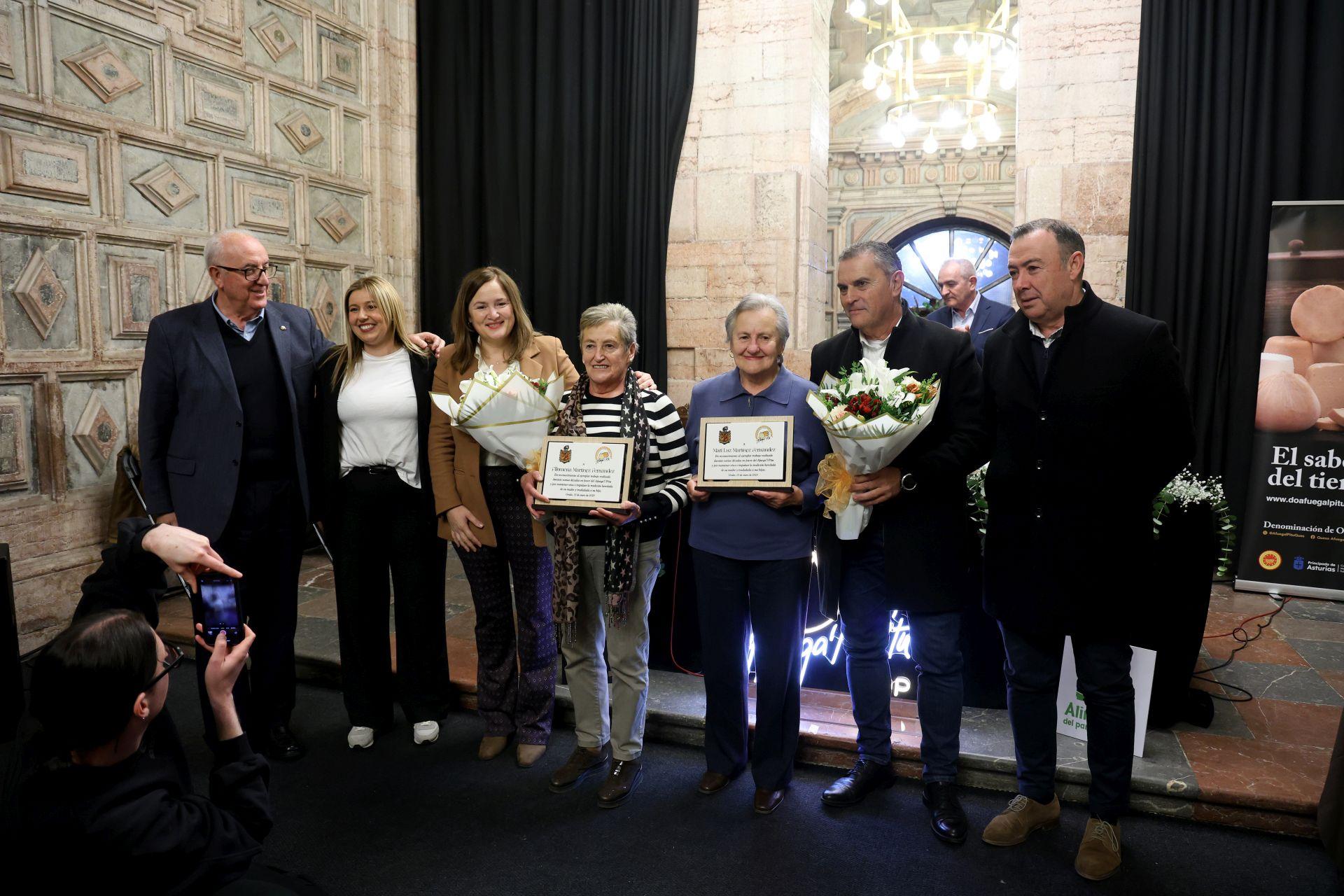 Homenaje a la queseras de Afuega&#039;l Pitu de Grado