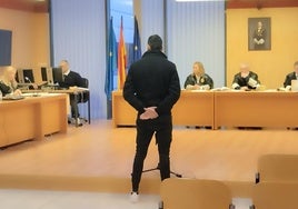 El detenido por un robo con violencia en Villaviciosa en 2020 alega en el juicio que «nunca estuvo» en el lugar de los hechos.