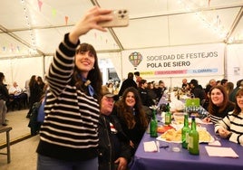 Celebración de la última edición de Les Comadres en Pola de Siero.