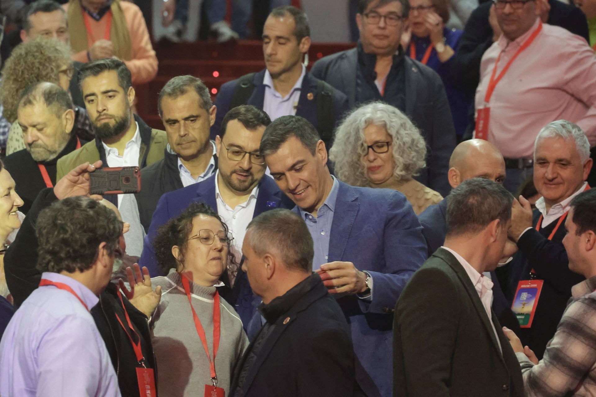 Pedro Sánchez y Adrián Barbón inauguran el congreso socialista en Avilés