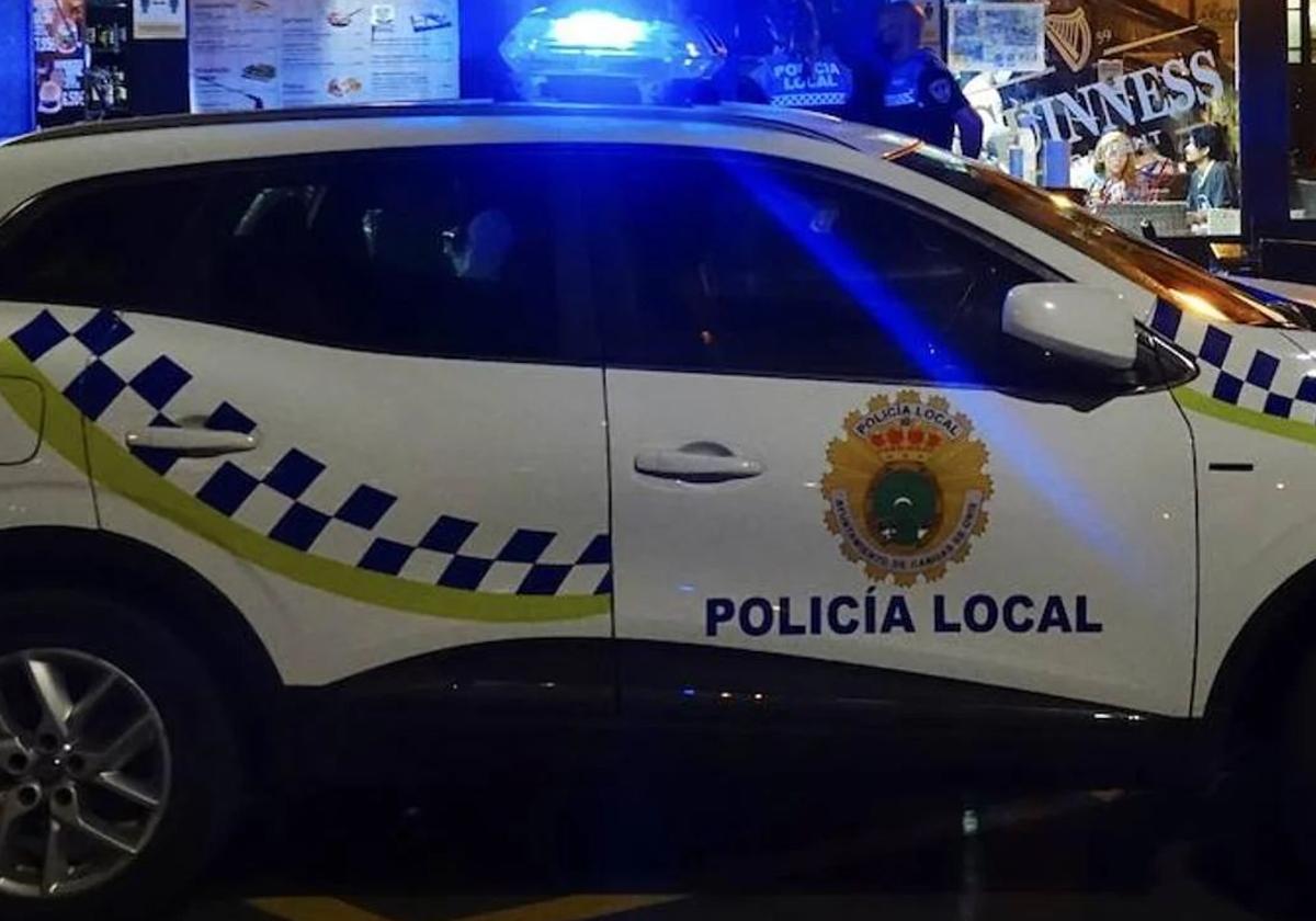 Un coche de la Policía Local de Cangas de Onís.