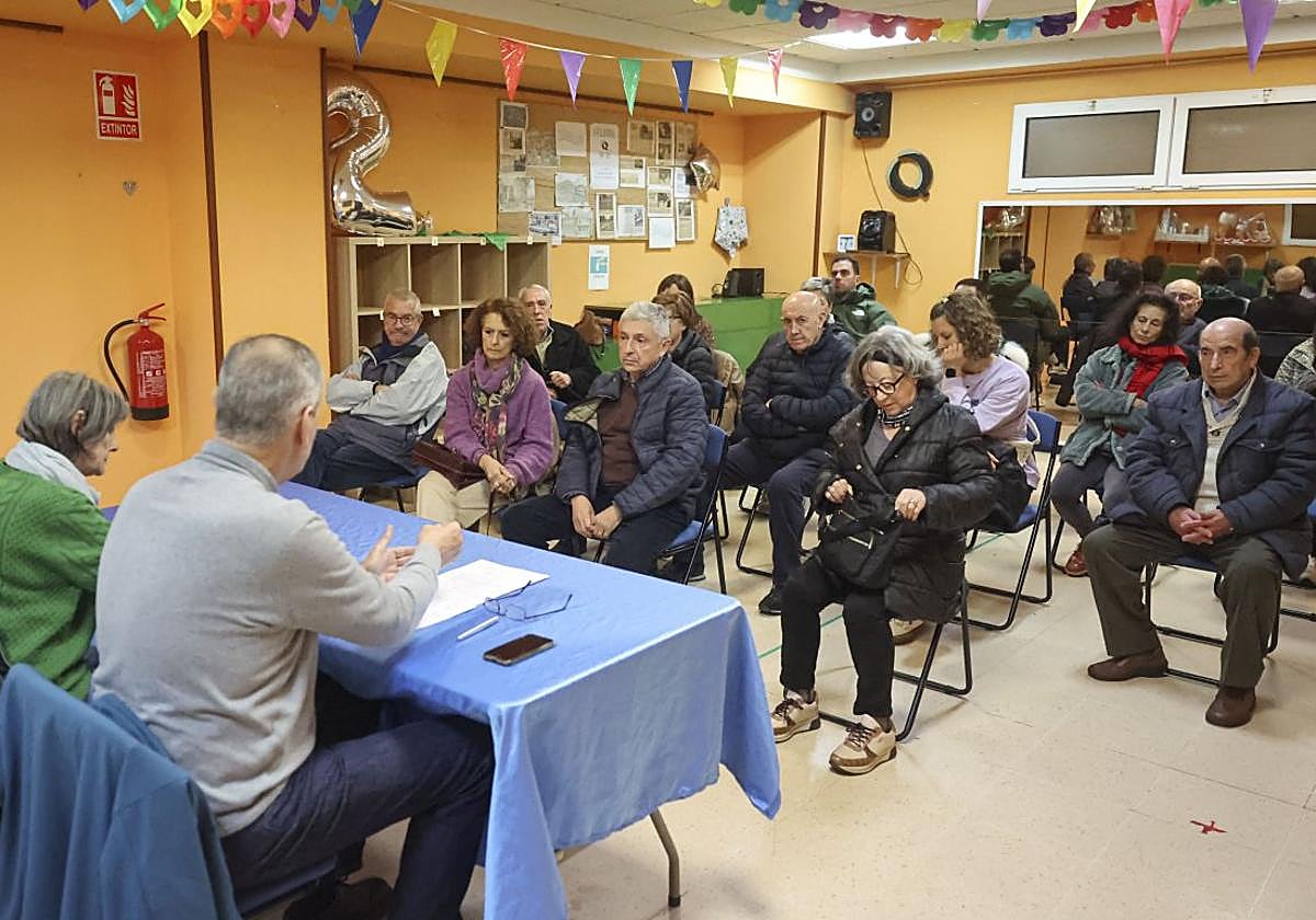 Asamblea de Avilés contra el Ruido en la que se informó de los primeros pasos.