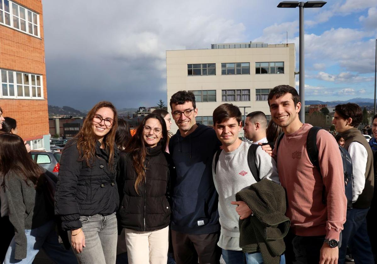 Más de 1.800 personas se presentan en Asturias al macroexamen de la sanidad pública: «Vamos a por todas»