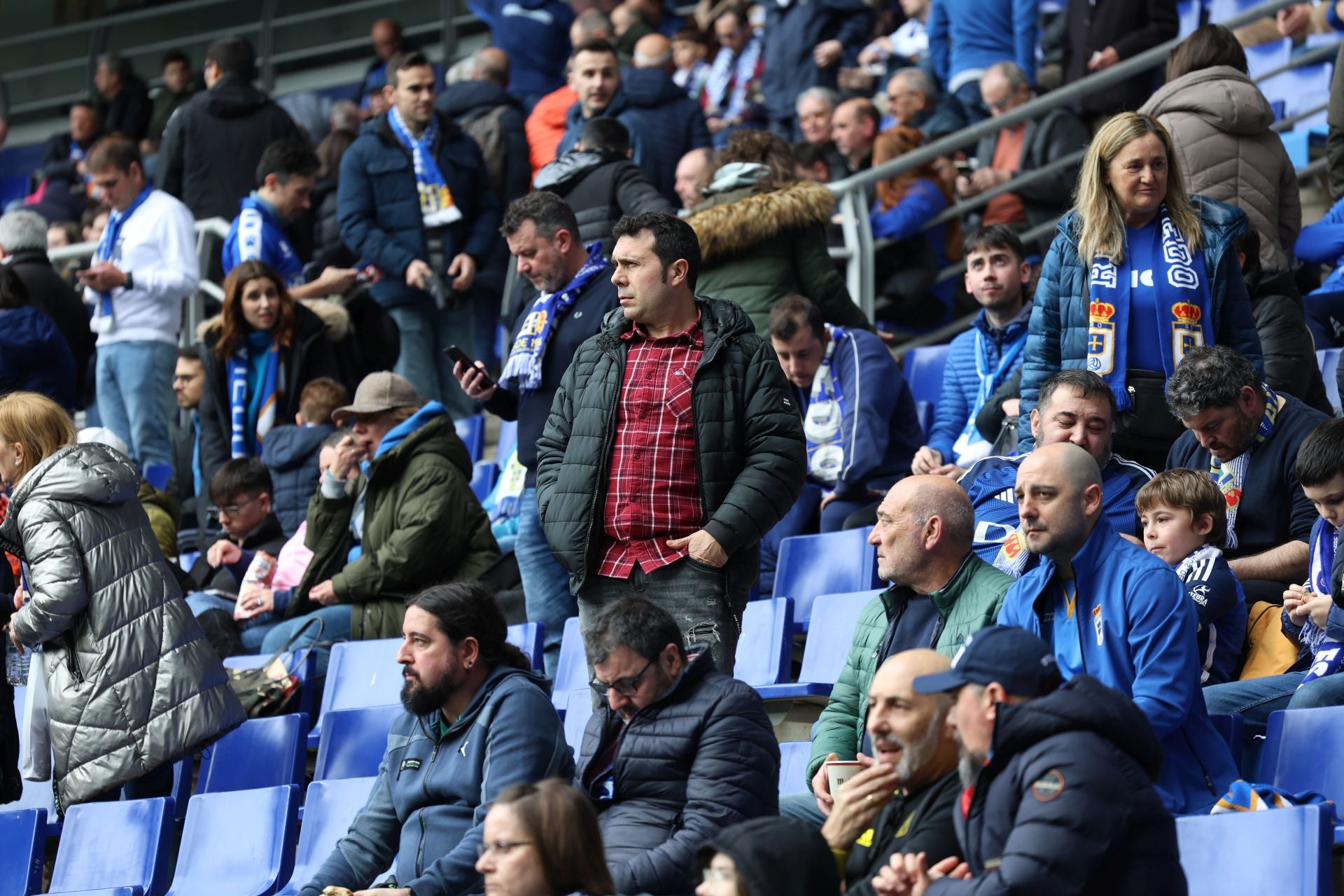 Fotos: ¿Estuviste en el Real Oviedo - Castellón? ¡Búscate!