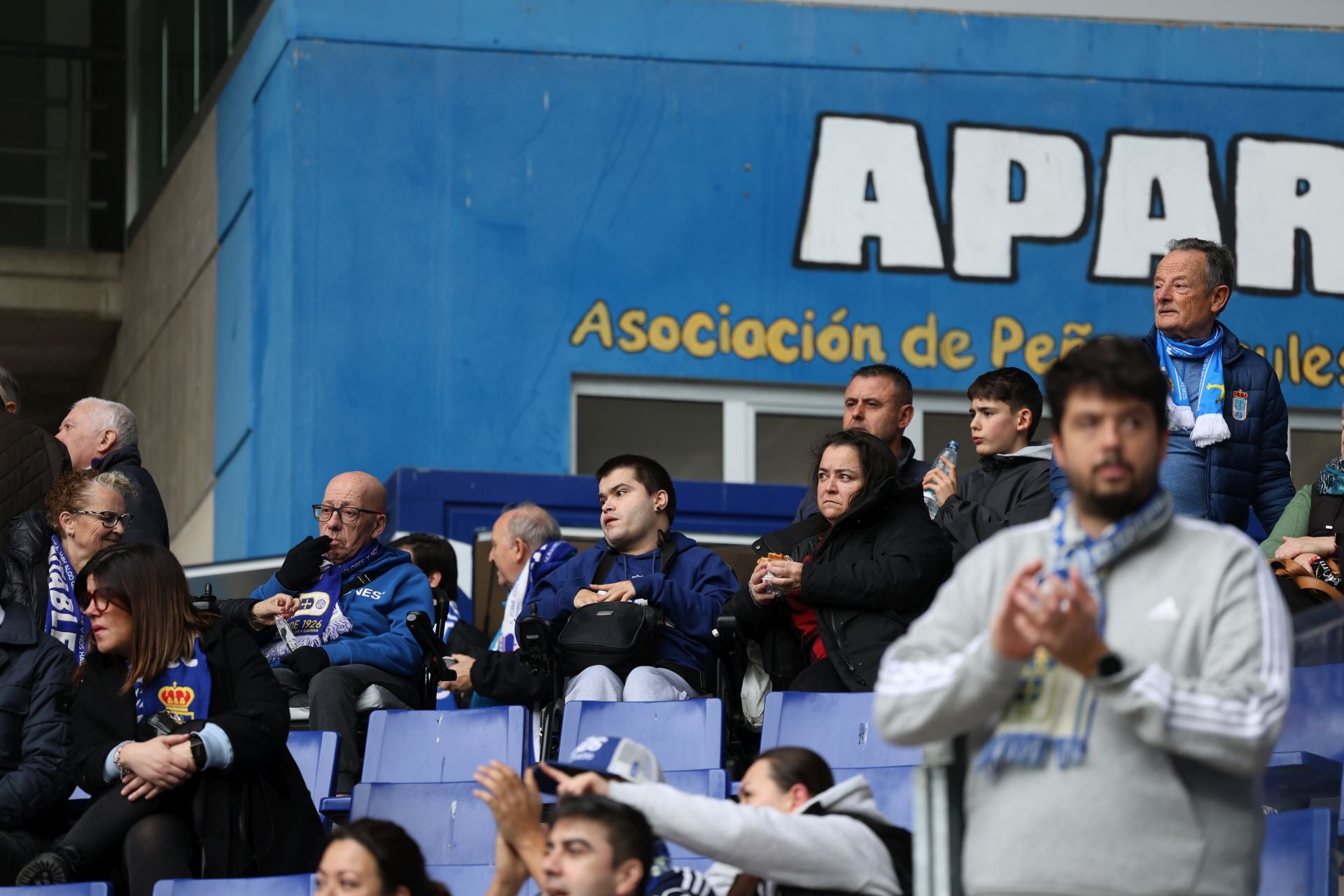 Fotos: ¿Estuviste en el Real Oviedo - Castellón? ¡Búscate!