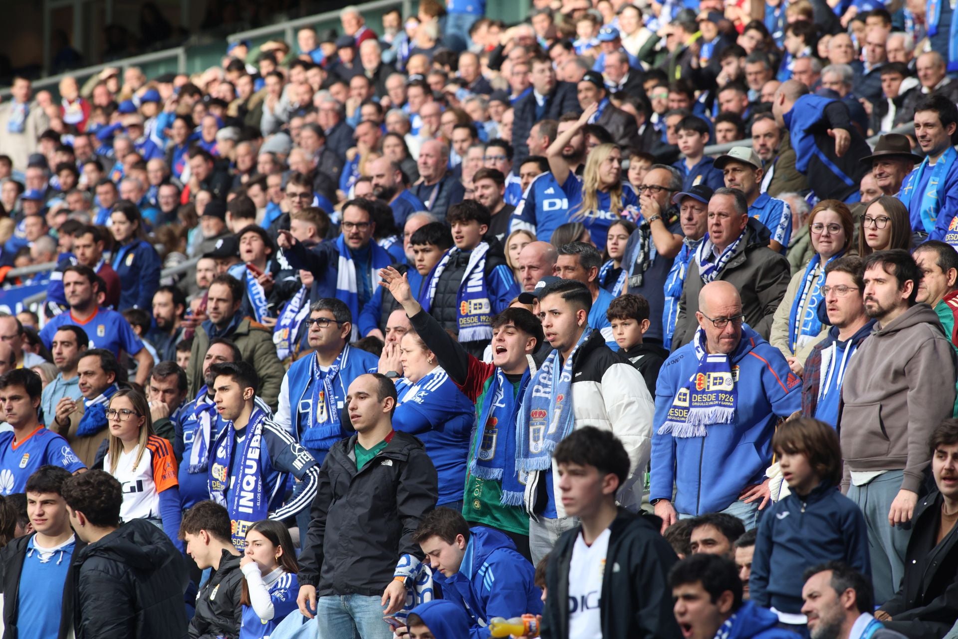 Fotos: ¿Estuviste en el Real Oviedo - Castellón? ¡Búscate!