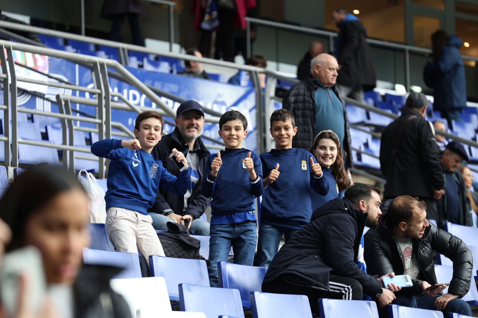 Fotos: ¿Estuviste en el Real Oviedo - Castellón? ¡Búscate!