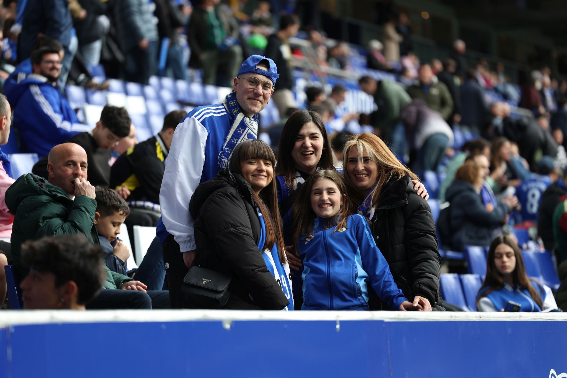 Fotos: ¿Estuviste en el Real Oviedo - Castellón? ¡Búscate!