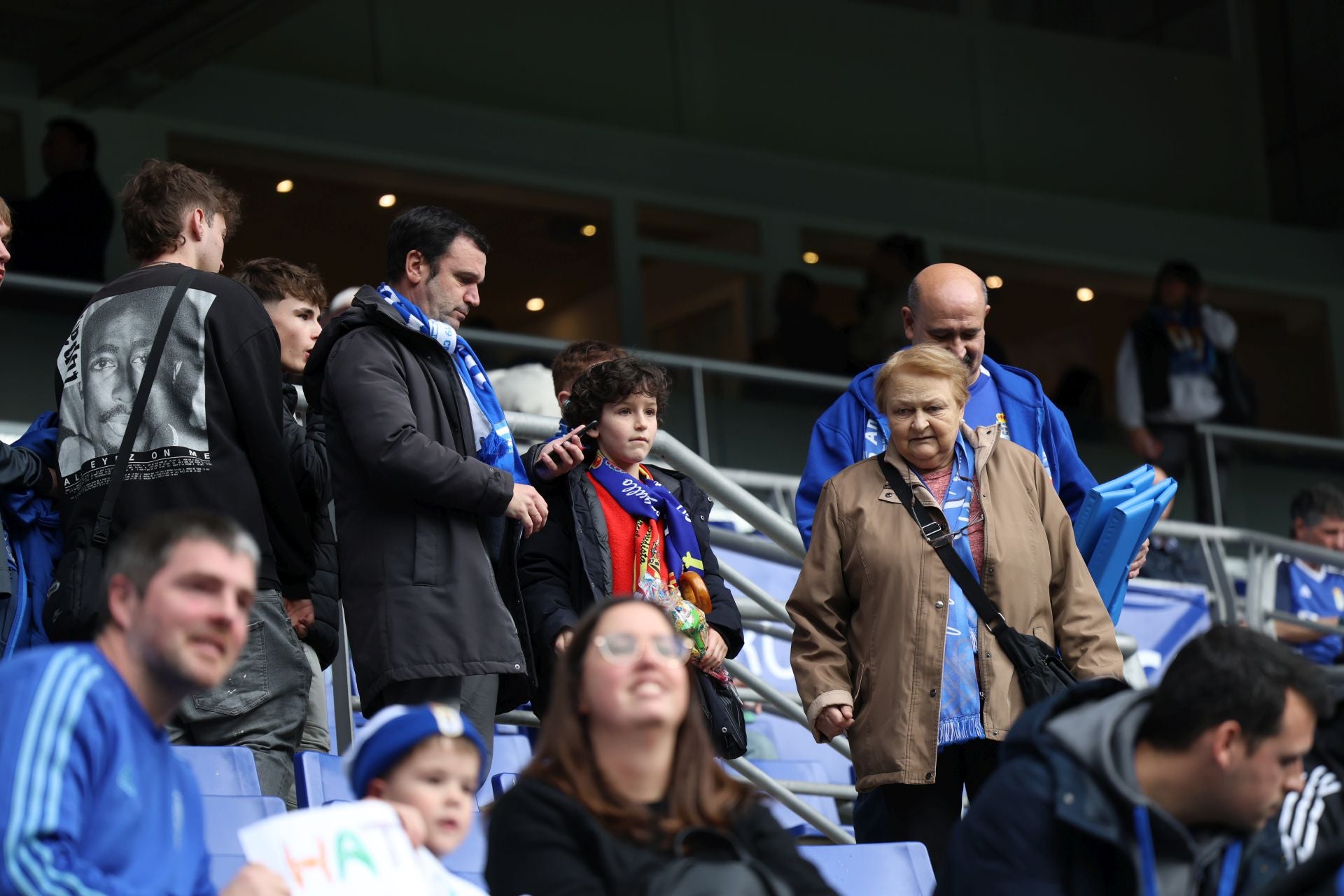 Fotos: ¿Estuviste en el Real Oviedo - Castellón? ¡Búscate!