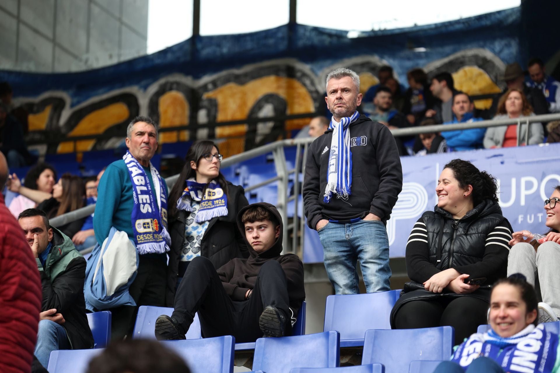 Fotos: ¿Estuviste en el Real Oviedo - Castellón? ¡Búscate!