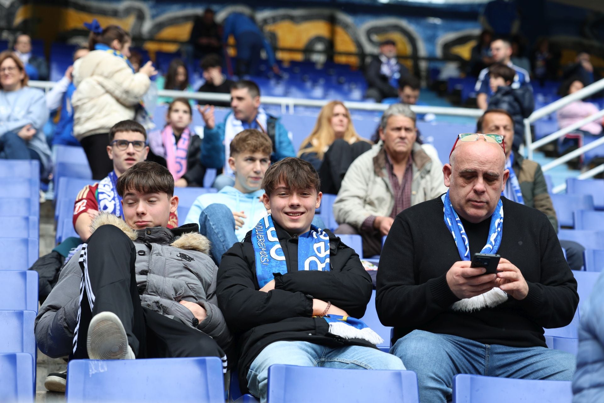 Fotos: ¿Estuviste en el Real Oviedo - Castellón? ¡Búscate!