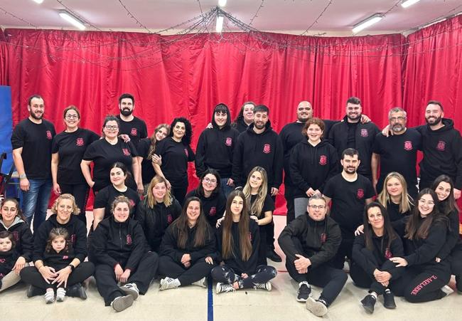 La nueva agrupación 'Akelarre' tras una de sus actuaciones.