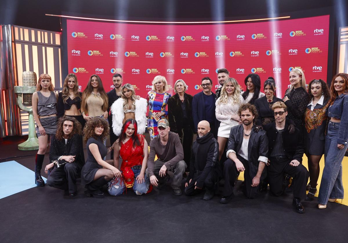 Foto de familia de todos los candidatos a representa a España en Eurovisión.