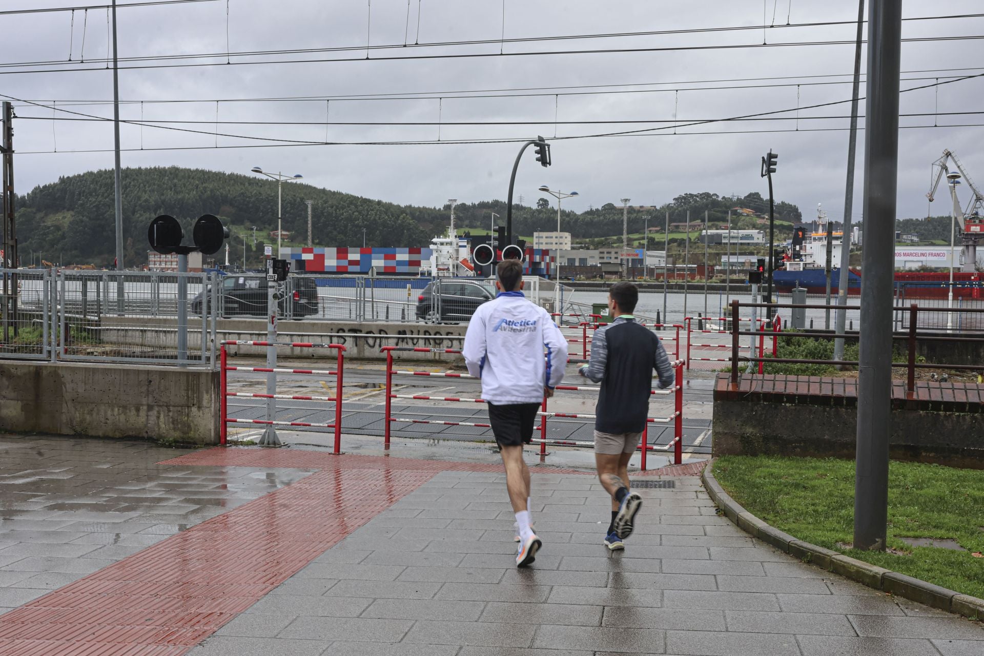 Nieve y mucho viento en Asturias por los últimos coletazos de &#039;Herminia&#039;