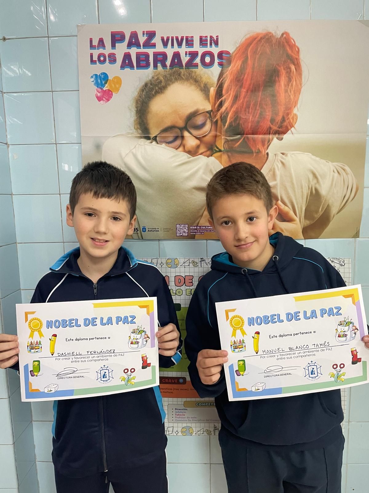 En imágenes: así celebraron los escolares de Gijón el día de la paz