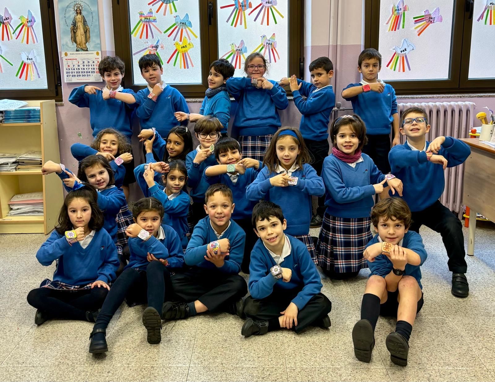 En imágenes: así celebraron los escolares de Gijón el día de la paz