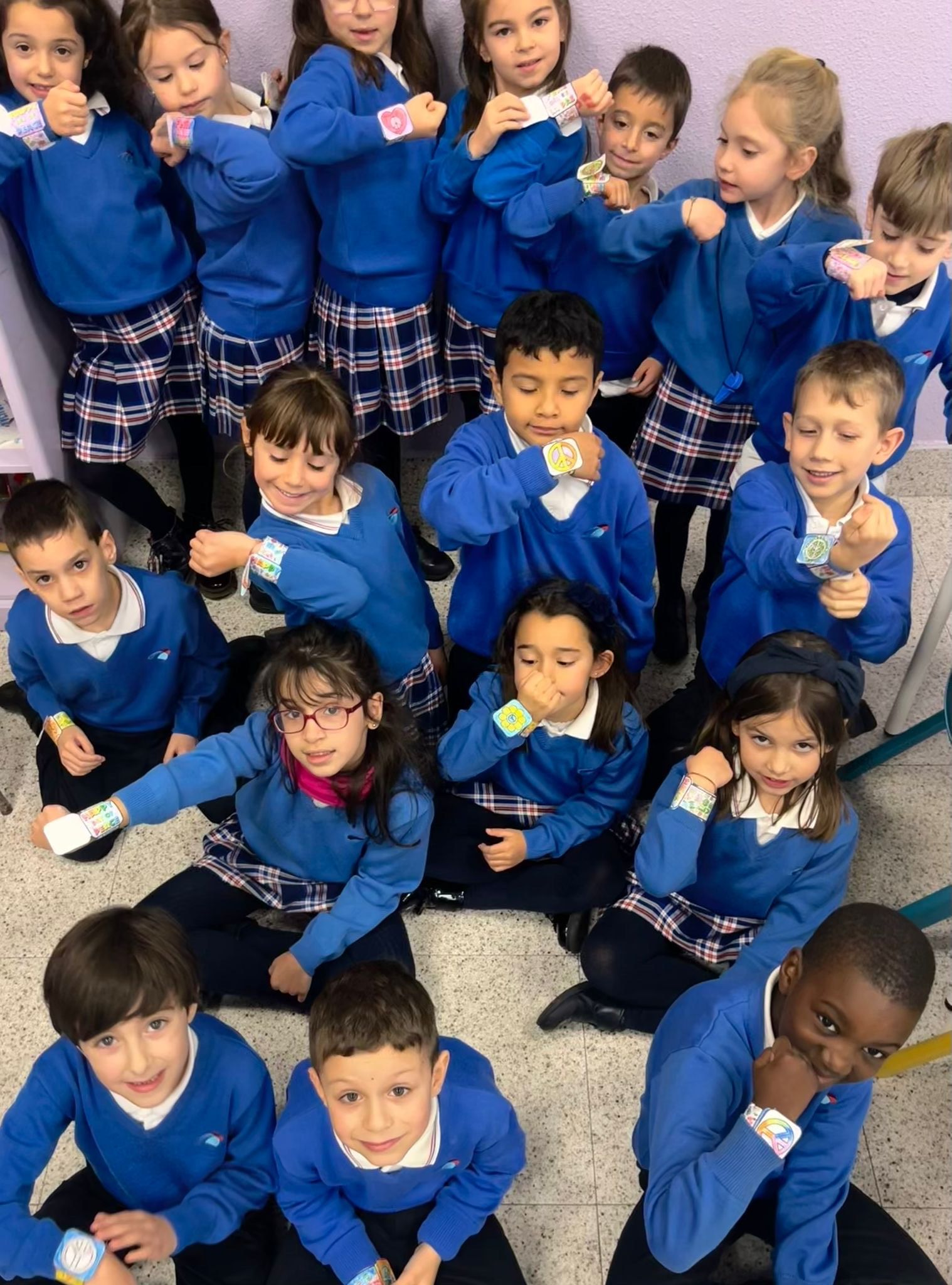 En imágenes: así celebraron los escolares de Gijón el día de la paz