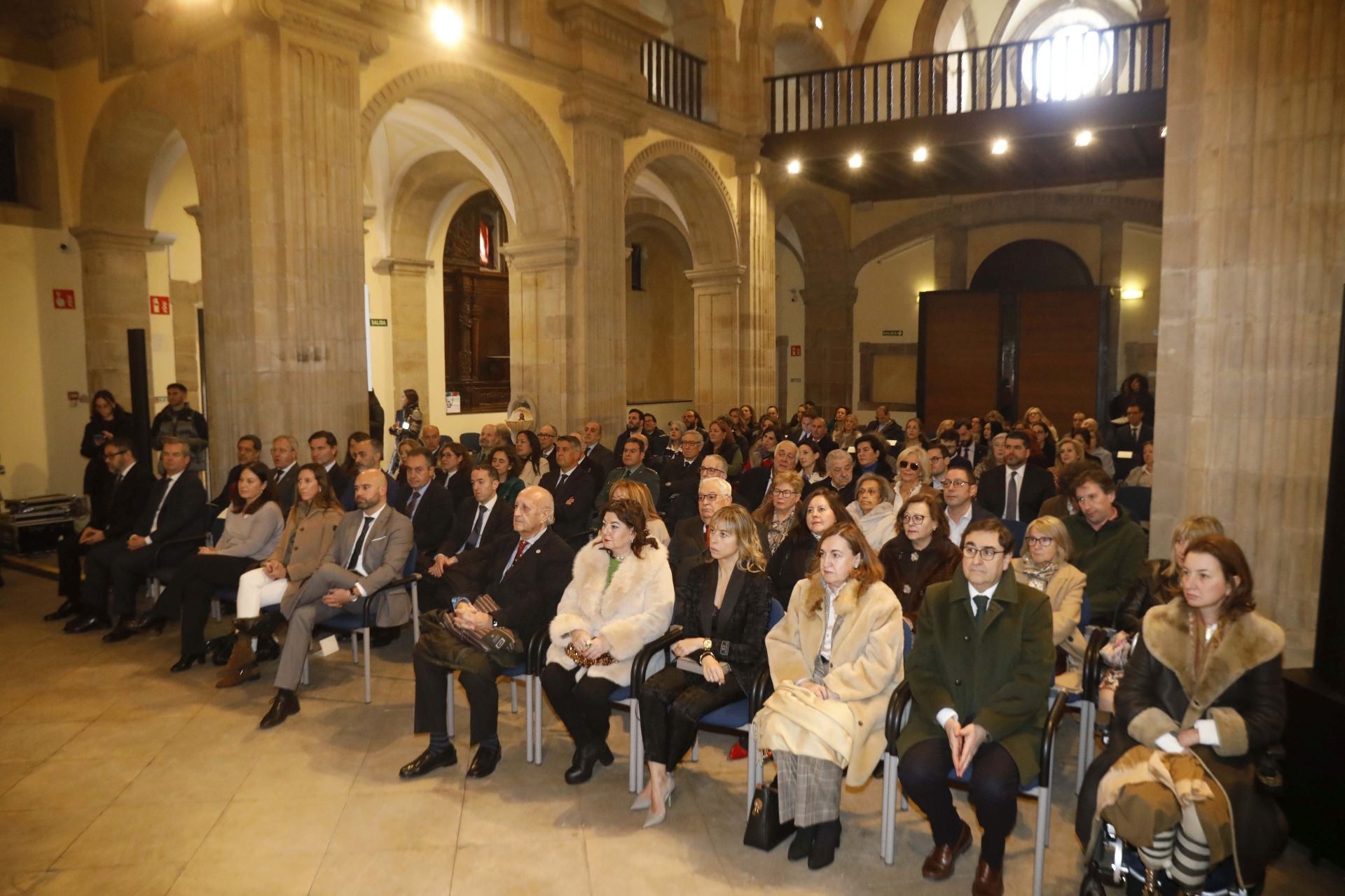 Gijón celebra la toma de posesión de Benigno Villarejo como decano del Colegio de la Abogacía