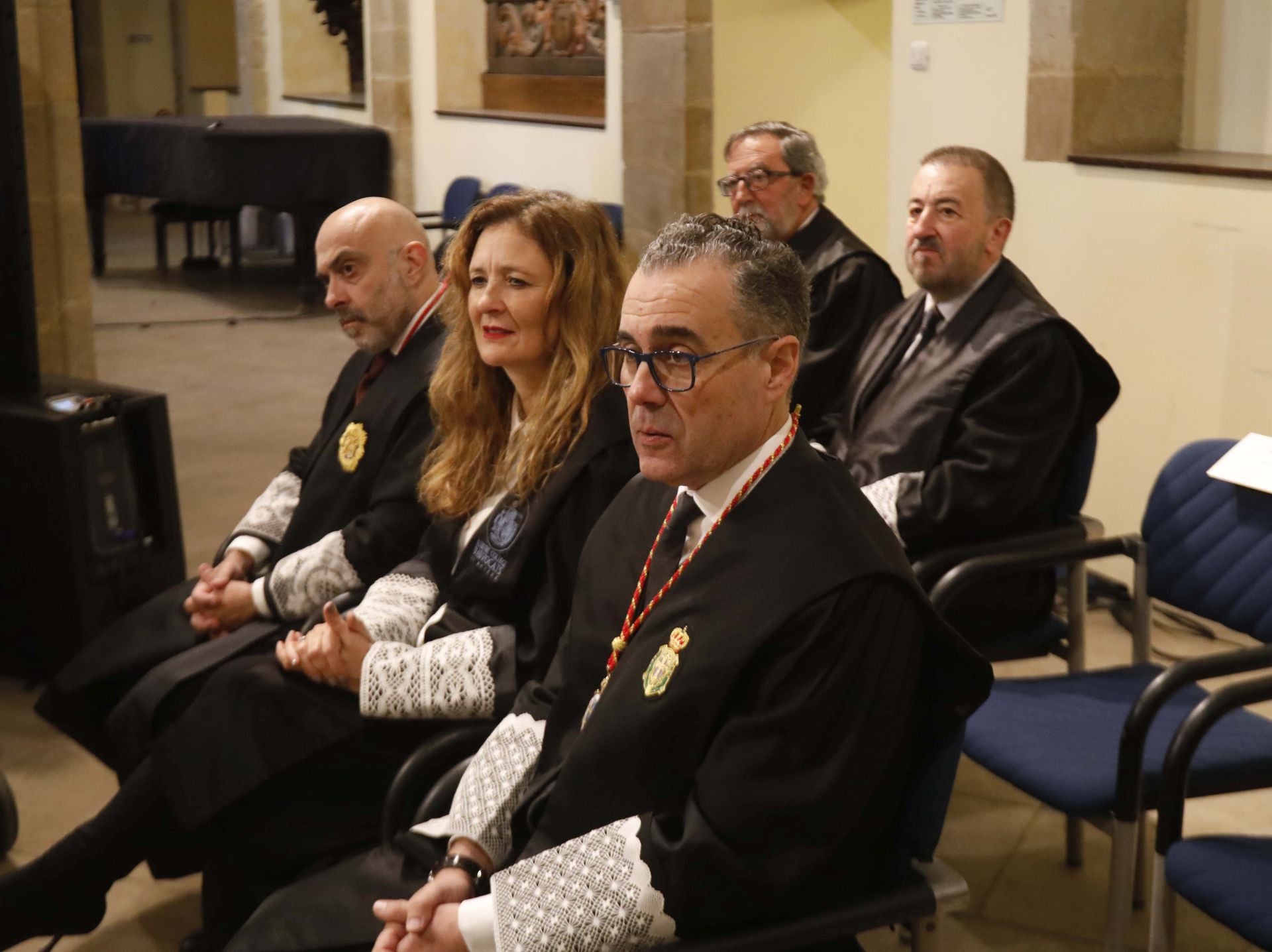 Gijón celebra la toma de posesión de Benigno Villarejo como decano del Colegio de la Abogacía