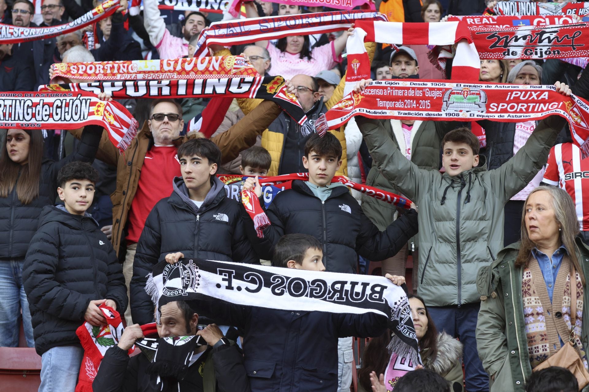 ¿Estuviste en el Sporting de Gijón - Burgos? ¡Búscate en las gradas de El Molinón!