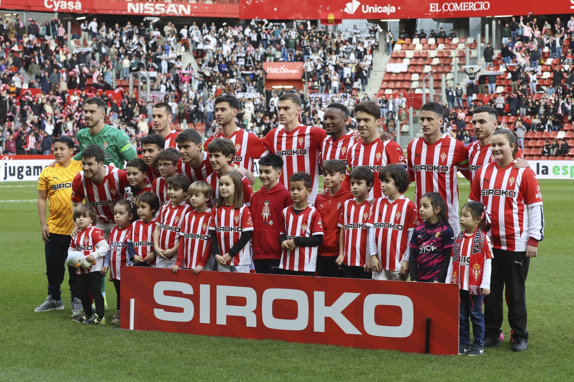 ¿Estuviste en el Sporting de Gijón - Burgos? ¡Búscate en las gradas de El Molinón!