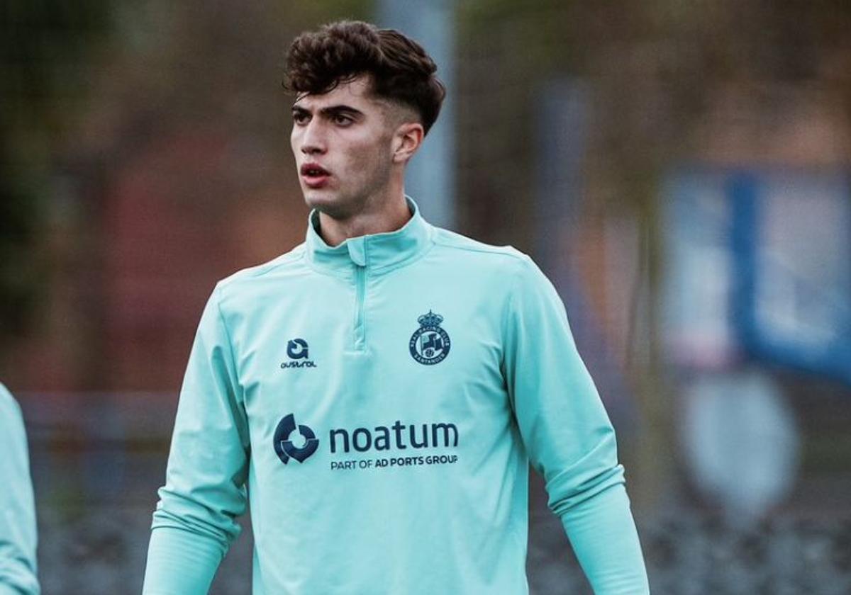 El Sporting Atlético se refuerza con el mediocentro cántabro Marcos Fernández