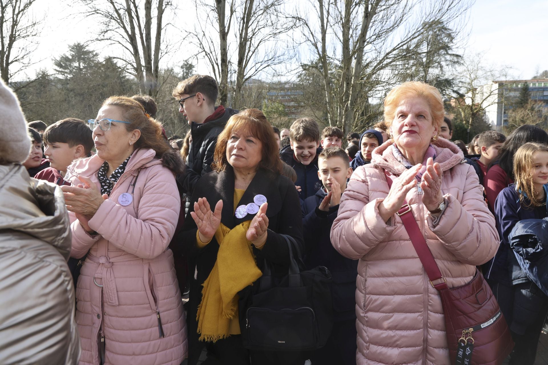 Clamor entre los niños de Langreo contra el crimen de Karilenia