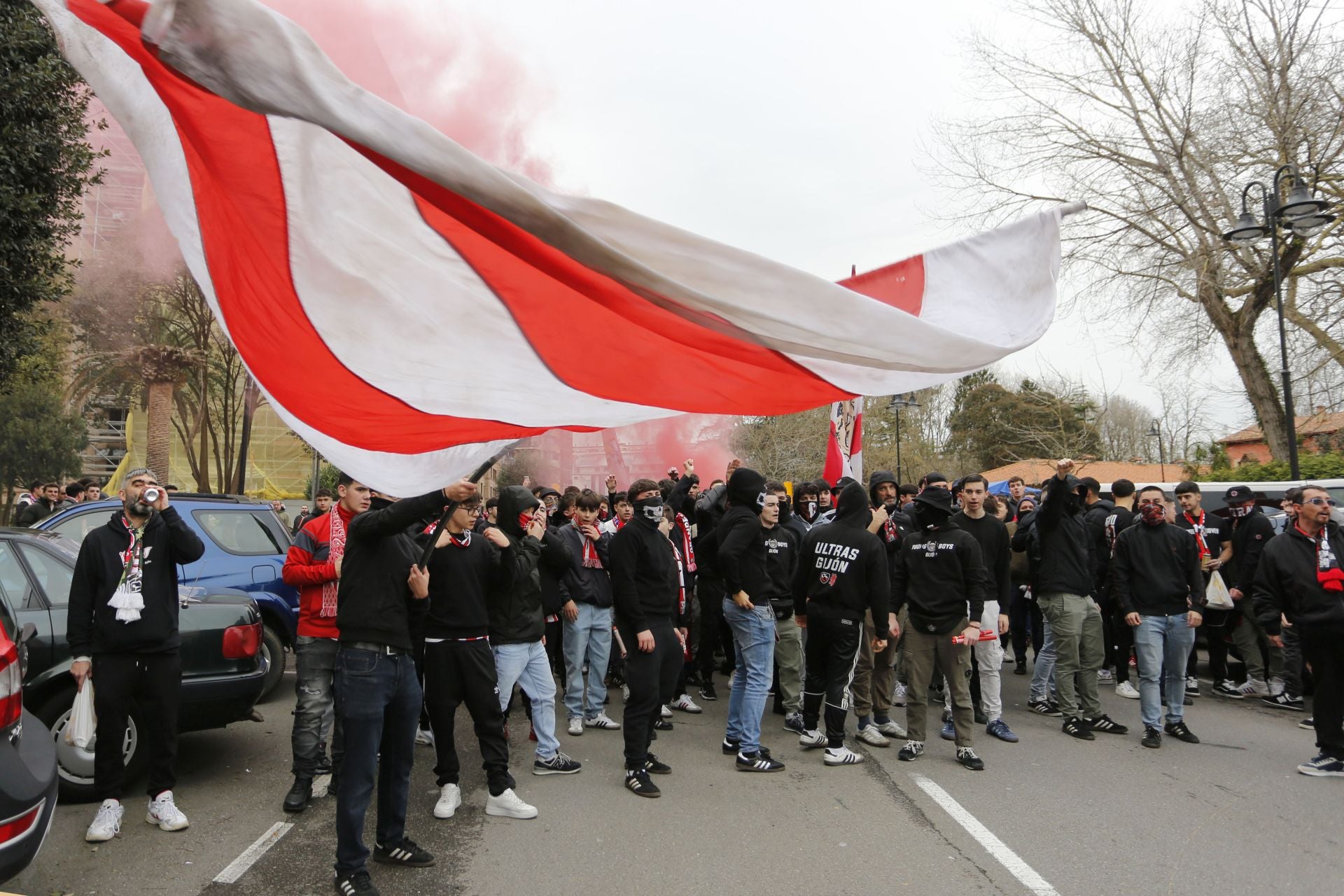 ¿Estuviste animando al Sporting frente al Eibar? ¡Búscate!