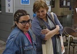 Sara Retuerto y Mariví Monteserín en las negociaciones de 2023.