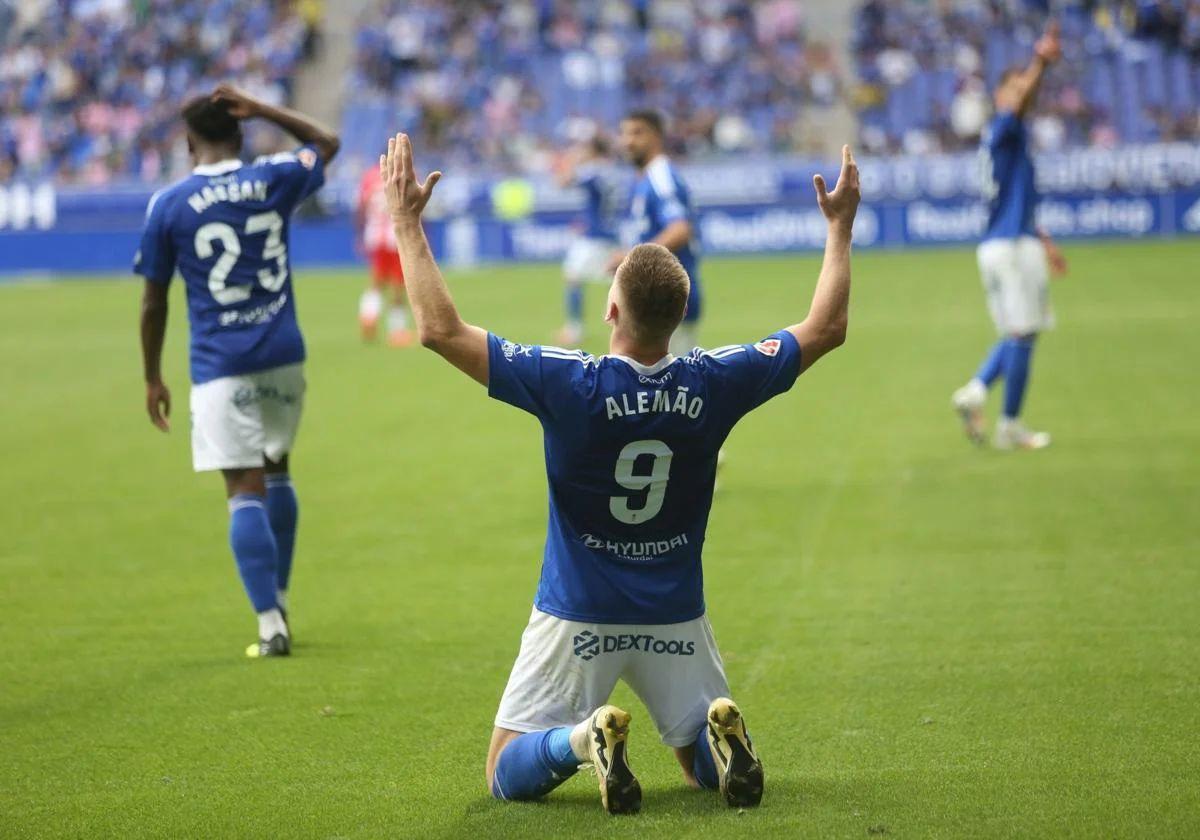 Alemao, jugador del Real Oviedo.