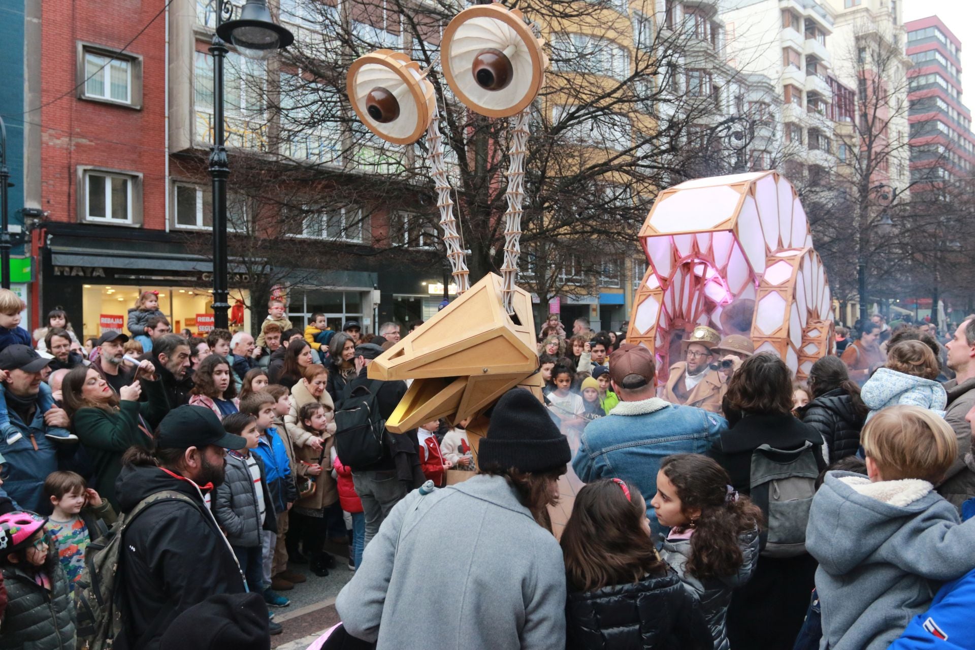 Diversión y risas: Feten levanta el telón en Gijón