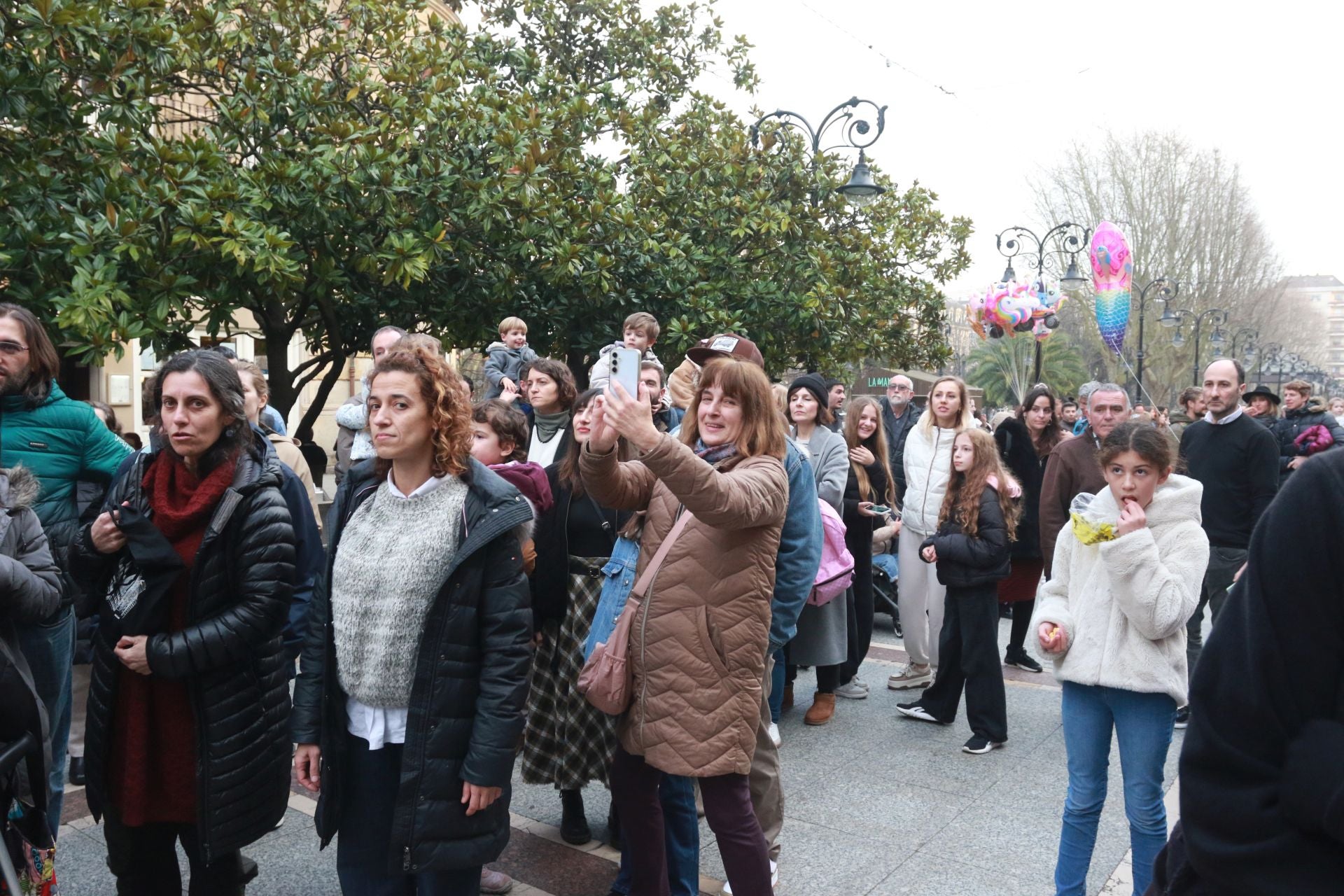 Diversión y risas: Feten levanta el telón en Gijón